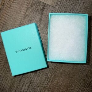Tiffany & Co gift box